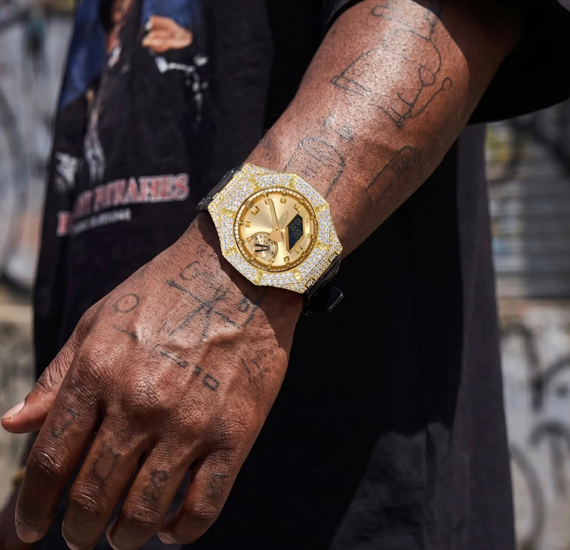 GA-2100 iced bezel
